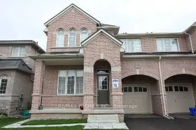 42 Education Road, Brampton, On L6p 3r7