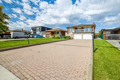 254 Maple Leaf Drive, Toronto, On M6l 1p1