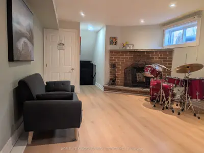 3622 Birchmeadow Crescent Lower Level, Mississauga, On L4y 3r7