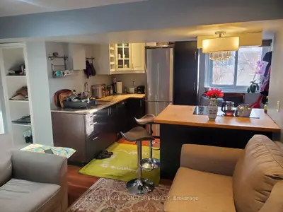 6303 Plowmans Heath, Mississauga, On L5n 3w1