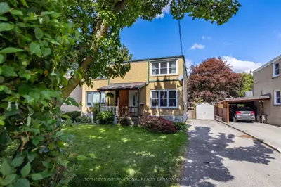 26 Magwood Court, Toronto, On M6s 2m5