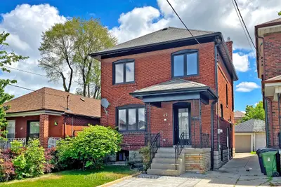 47 Chamberlain Avenue, Toronto, On M6e 4j9