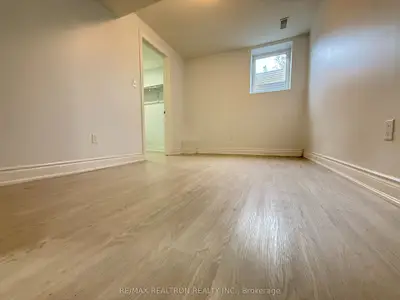 5793 Tayside Crescent Basement, Mississauga, On L5m 5j5