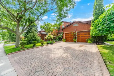 1380 Bishopstoke Way, Oakville, On L6j 7a5