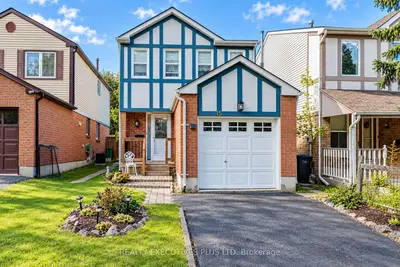 15 Mangrove Road, Brampton, On L6s 3x9