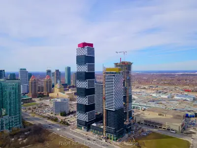 2 Erskine Road 3604, Mississauga, On L5b 0s1