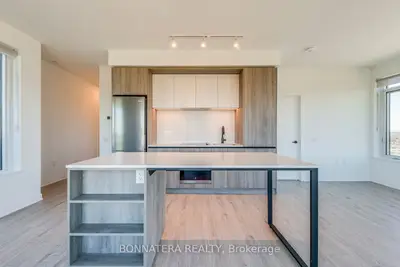 2495 Eglinton Avenue W 1810, Mississauga, On L5m 2t2