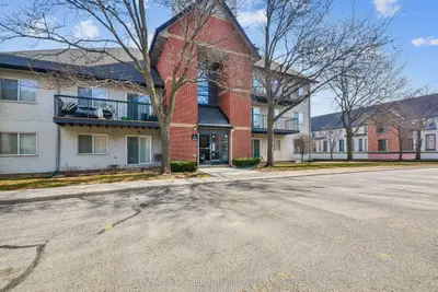 1450 Glen Abbey Gate 434, Oakville, On L6m 2v7
