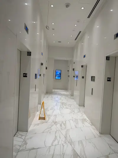 3883 Quartz Road 4705, Mississauga, On L5b 0m4