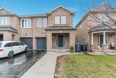 32 Trumpet Valley Boulevard, Brampton, On L7a 3n8