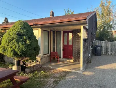 3 Benton Street, Brampton, On L6w 3b8