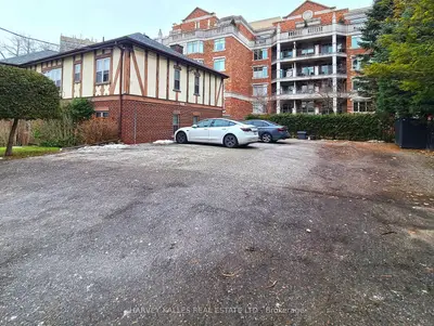 65 Old Mill Road 1b, Toronto, On M8x 1g9