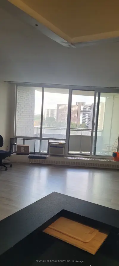 380 Dixon Road 804, Toronto, On M9r 1t3