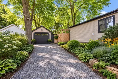 2 Front Street, Orangeville, On L9w 1m5