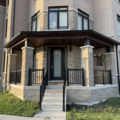 30 Skyridge Drive 2, Brampton, On L6p 4p3