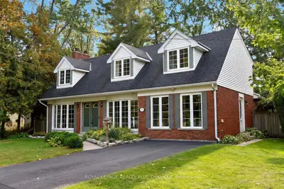 274 Belvenia Road, Burlington, On L7l 2g4