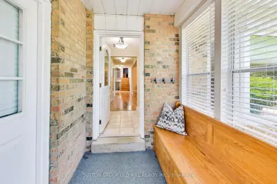 251 Chalfield Lane, Mississauga, On L4z 1l1