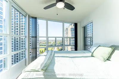 33 Elm Drive W 2002, Mississauga, On L5b 4m2