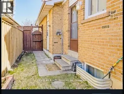 84 Simmons Boulevard, Brampton, On L6v 3v6