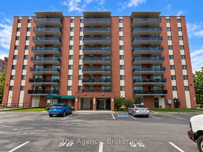 45 Paisley Boulevard W 805, Mississauga, On L5b 1e4