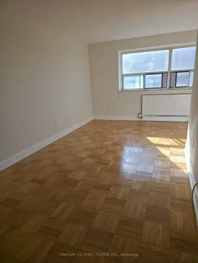 1305 Wilson Avenue 412, Toronto, On M3m 1j2