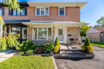 52 Bengal Court, Toronto, On M3l 1x9