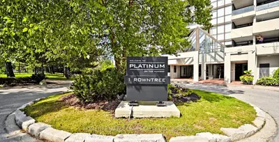 1 Rowntree Road 1607, Toronto, On M9v 5g7