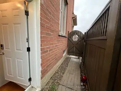 3050 Doyle Street Basement, Mississauga, On L5m 0m9