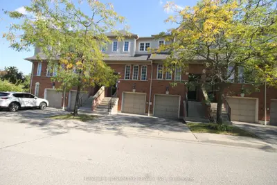 4950 Albina Way 28, Mississauga, On L4z 4j4
