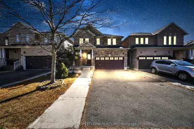 5 Senwood Street, Brampton, On L7a 3s6