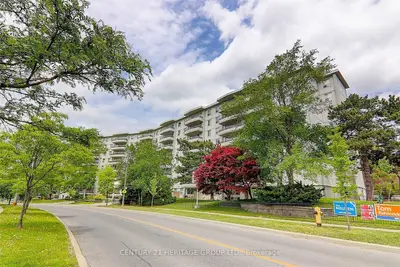 80 Grandravine Drive 411, Toronto, On M3j 1b2