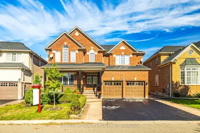 25 Van Hoof Crescent, Brampton, On L6p 1s7