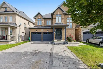 43 Lone Rock Circle, Brampton, On L6p 0k4
