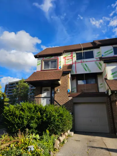 6780 Formentera Avenue 64, Mississauga, On L5n 2l1