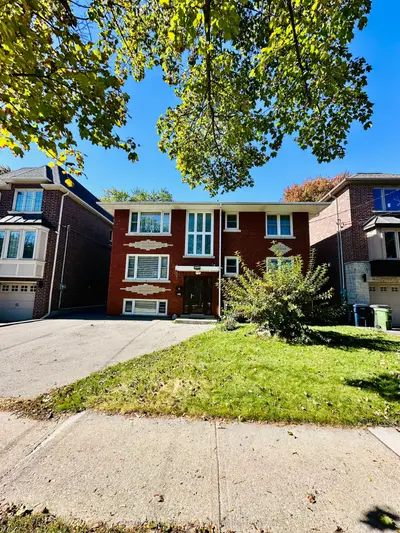 232 Aldercrest Road, Toronto, On M8w 4j7