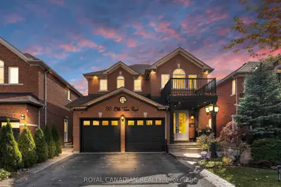 88 Olde Town Road, Brampton, On L6x 4x9