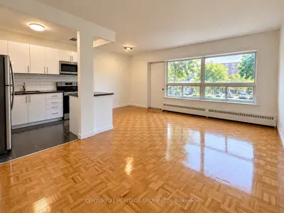 10 Garfella Drive 121, Toronto, On M9v 2e9