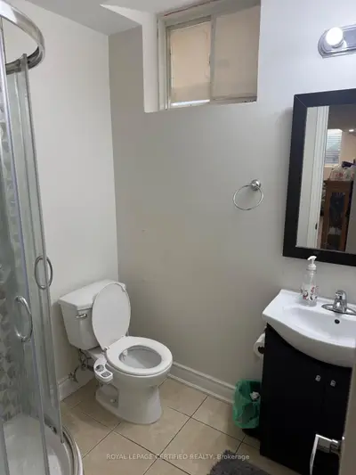 7 Richmead Road Bsmt, Brampton, On L6x 5g9