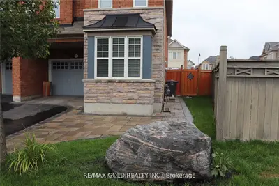45 Biddens Square, Brampton, On L6p 3p9