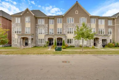12 Brushwood Drive, Brampton, On L6y 6g5