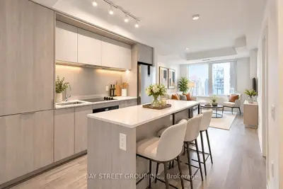 395 Square One Drive 2206, Mississauga, On L5b 0p6
