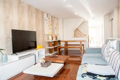 7224 Deanlee Court, Mississauga, On L5n 8r5
