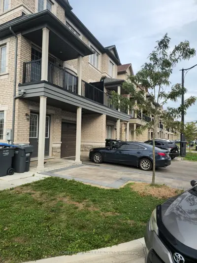 63 Hashmi Place E, Brampton, On L6y 0h8