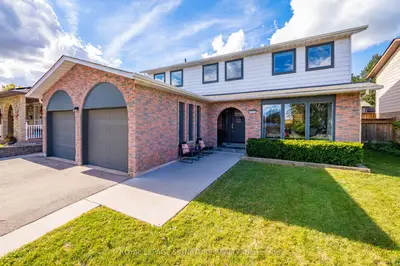 2595 CAVENDISH Drive, Burlington, ON L7P 4A9