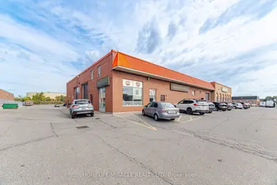 240 Clarence Street 1, Brampton, On L6w 1t4