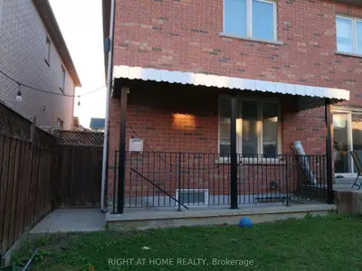 19 Blazing Star Drive S Basement Unit, Brampton, On L6r 3e5