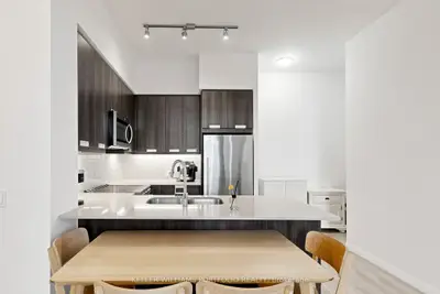 35 Watergarden Drive 112, Mississauga, On L5r 0g8
