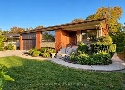 169 Grandravine Drive, Toronto, On M3j 1b6