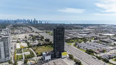 36 Zorra Street 3011, Toronto, On M8z 4z7