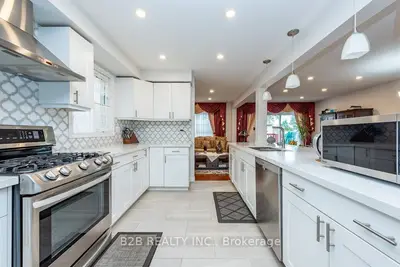4112 Trapper Crescent, Mississauga, On L5l 3a9